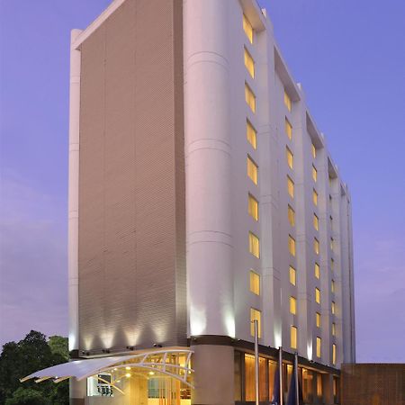 Four Points By Sheraton Ahmedabad Exterior foto